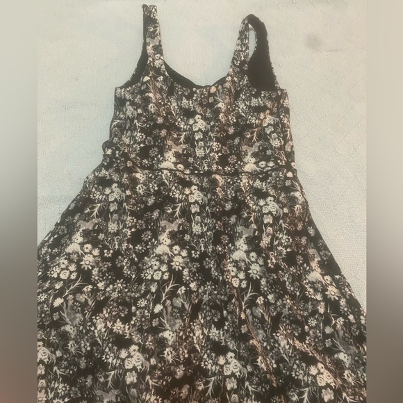 AERIE OFFLINE Athletic Romper - Picture 6 of 6